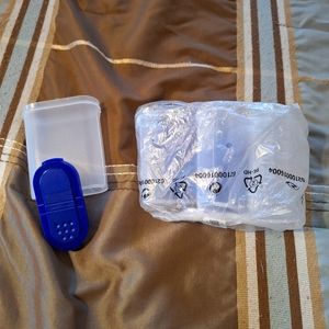 Tupperware Large Spice Shaker Set (4)